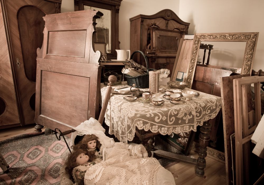 Auction Houses And Vintage Furniture: Uncovering Hidden Gems